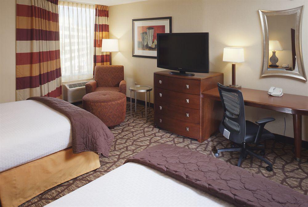 Doubletree By Hilton Johnson City Eksteriør billede