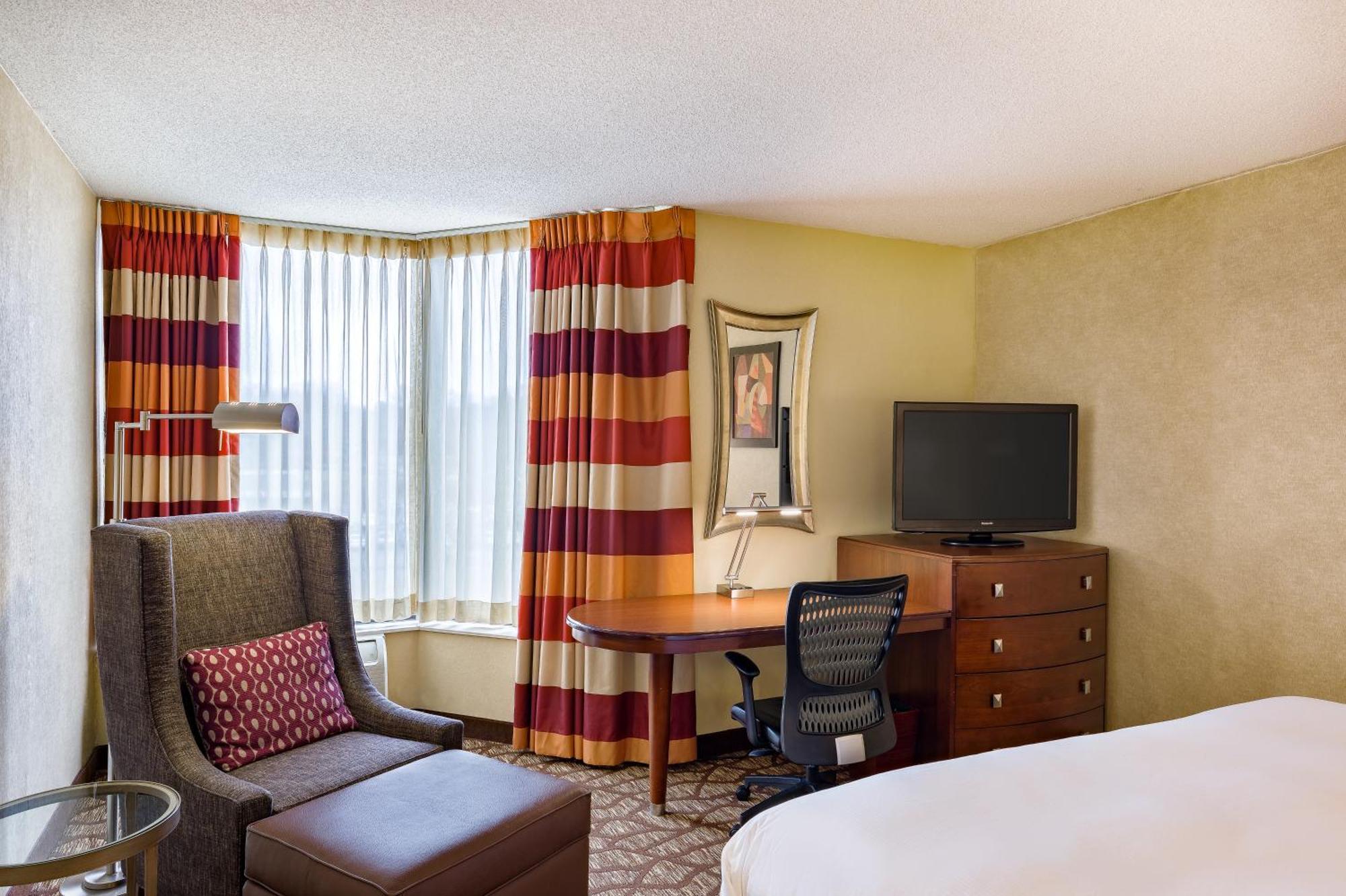 Doubletree By Hilton Johnson City Eksteriør billede