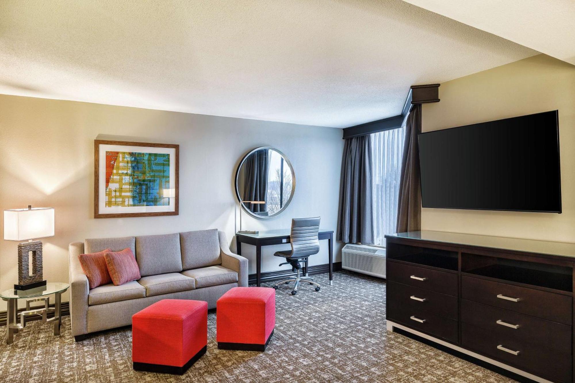 Doubletree By Hilton Johnson City Eksteriør billede