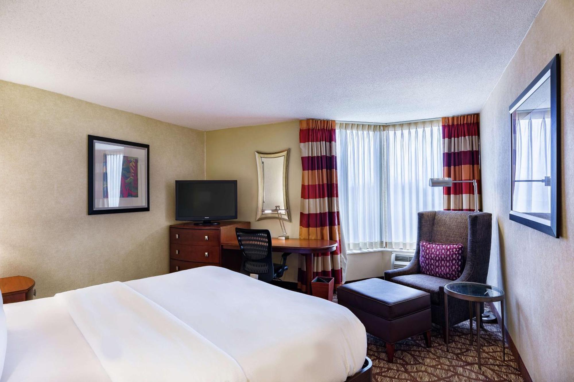 Doubletree By Hilton Johnson City Eksteriør billede